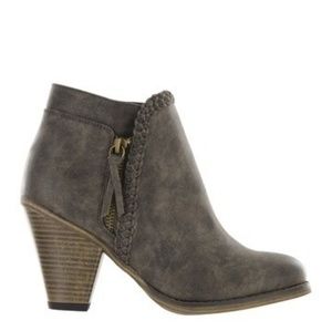 mia kori braided boot